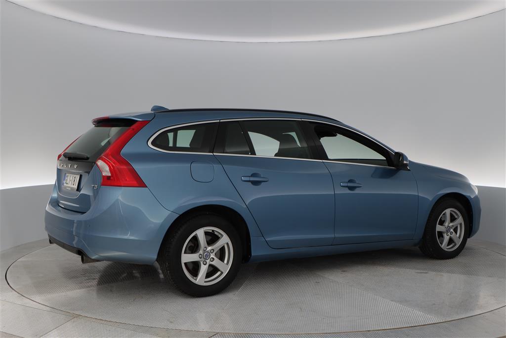 VOLVO V60 2014