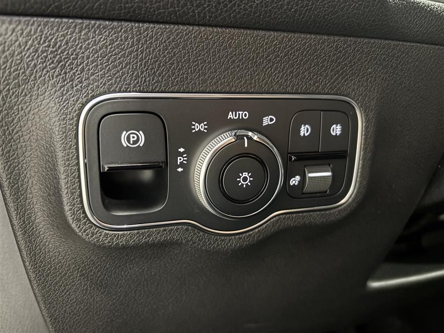 MERCEDES-BENZ GLB 2020