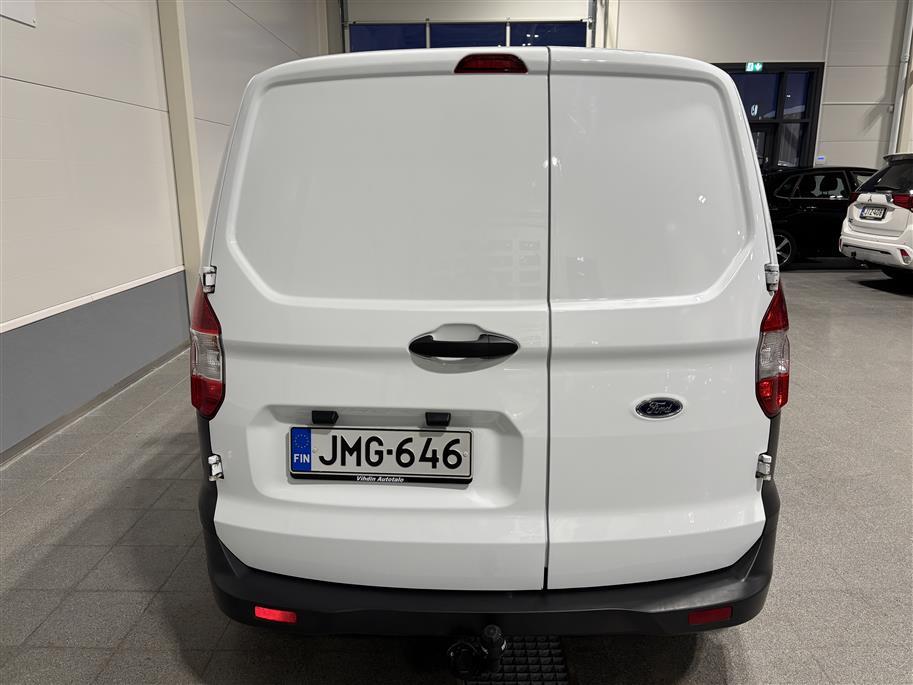 Ford Transit Courier 2021