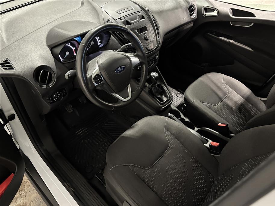 Ford Transit Courier 2021