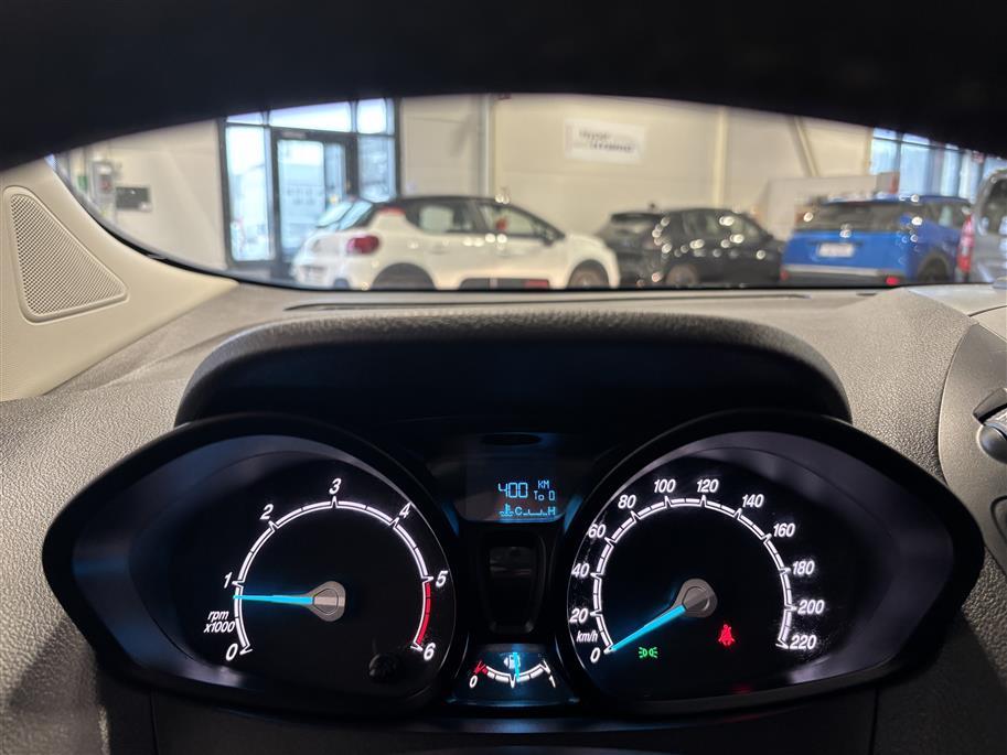 Ford Transit Courier 2021