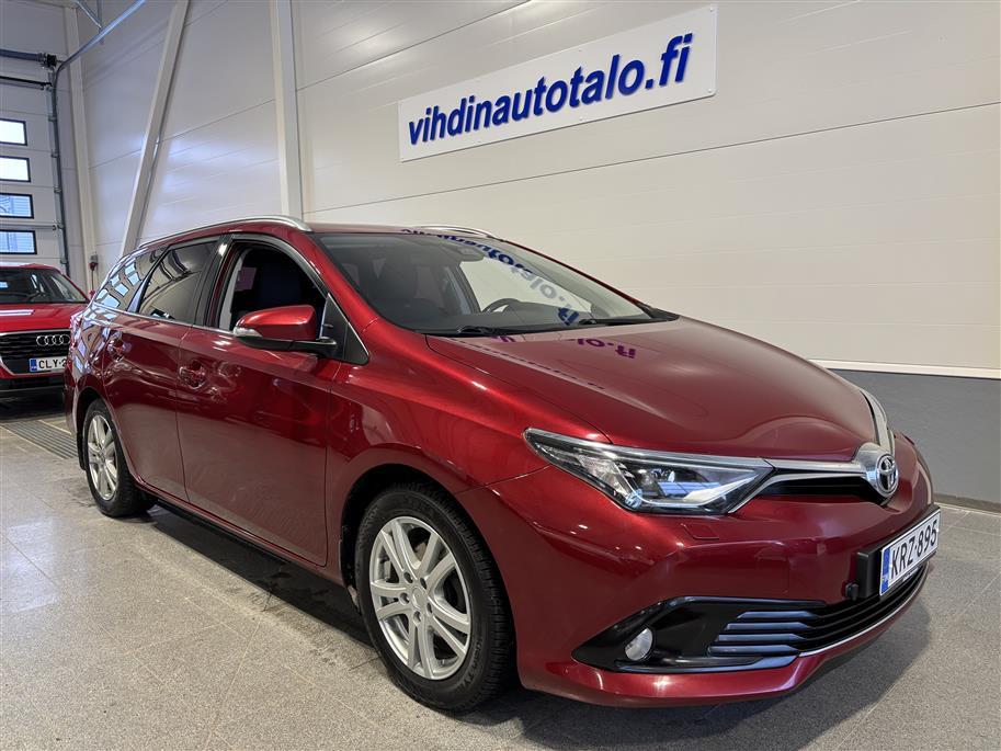 TOYOTA Auris 2017