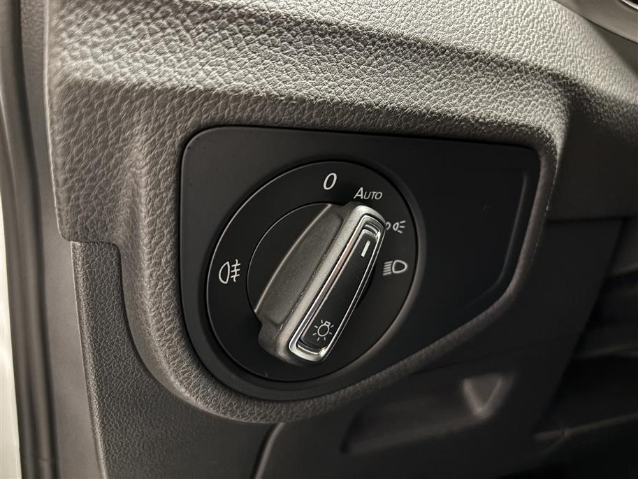 VOLKSWAGEN Golf Sportsvan 2015