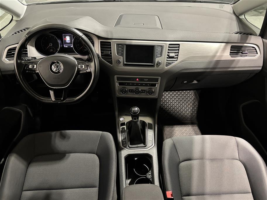 VOLKSWAGEN Golf Sportsvan 2015