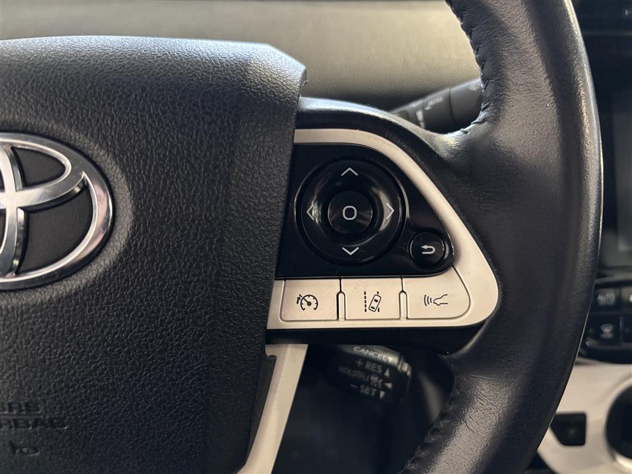 Toyota Prius Plug-in 2019