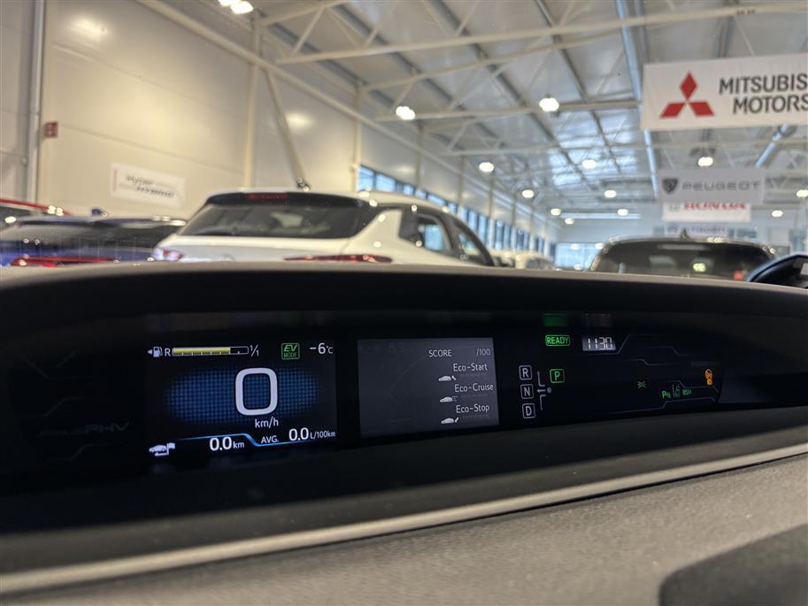 Toyota Prius Plug-in 2019