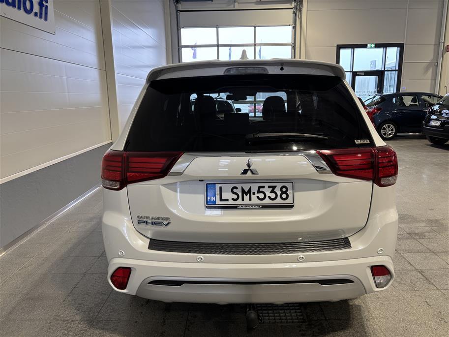 MITSUBISHI Outlander PHEV 2020