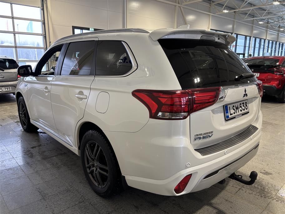 MITSUBISHI Outlander PHEV 2020