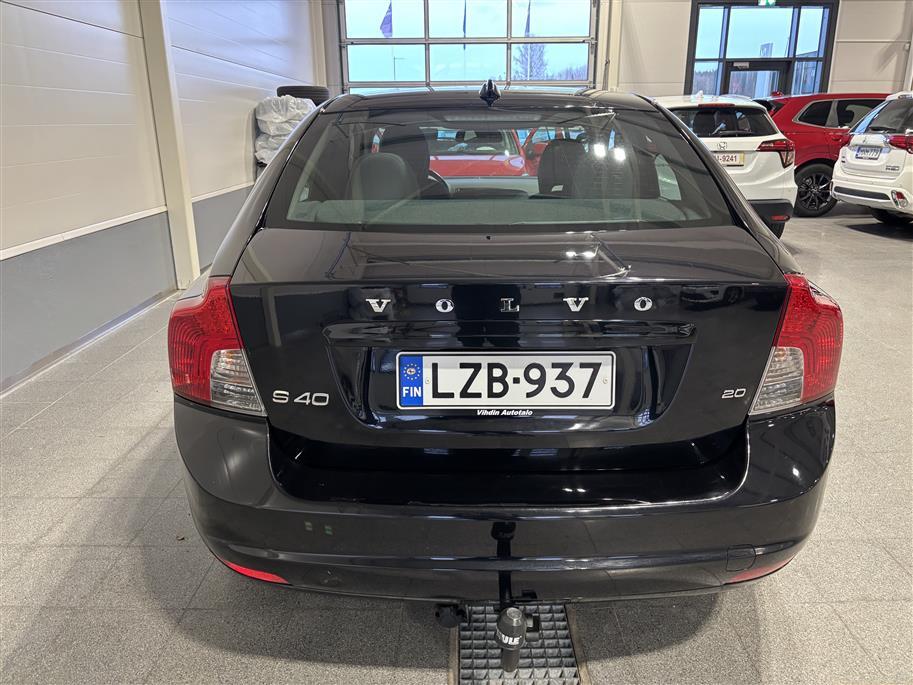 VOLVO S40 2010