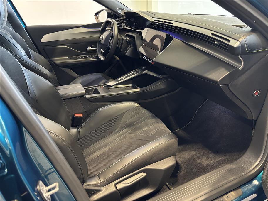 Peugeot 408 2023
