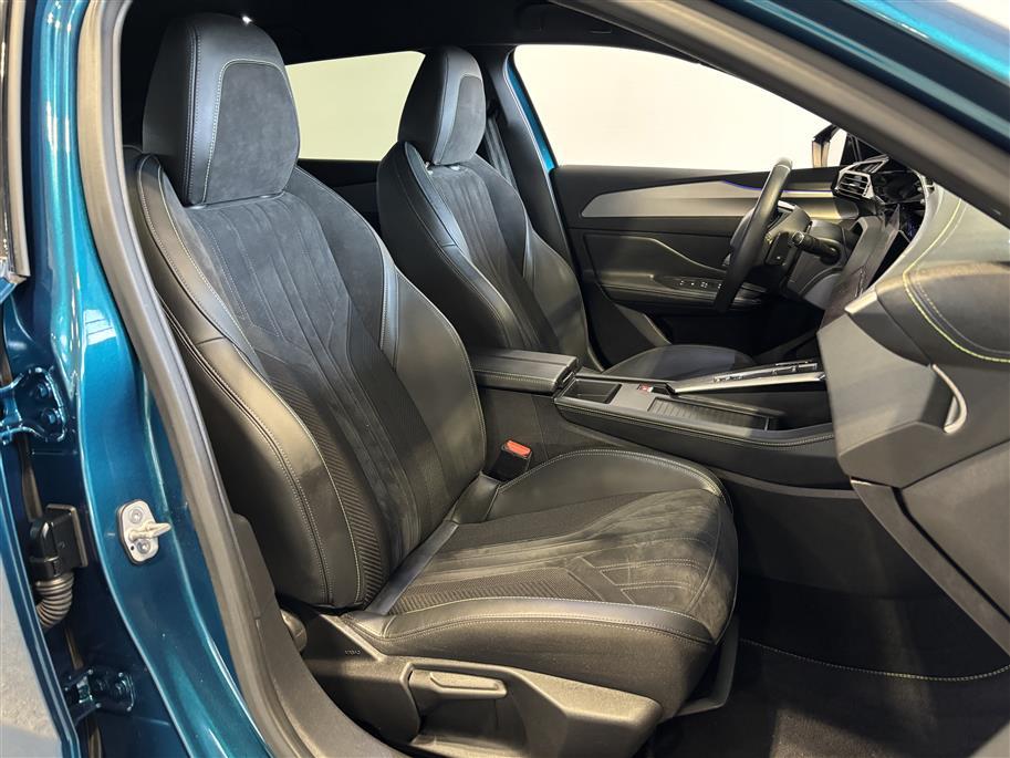 Peugeot 408 2023