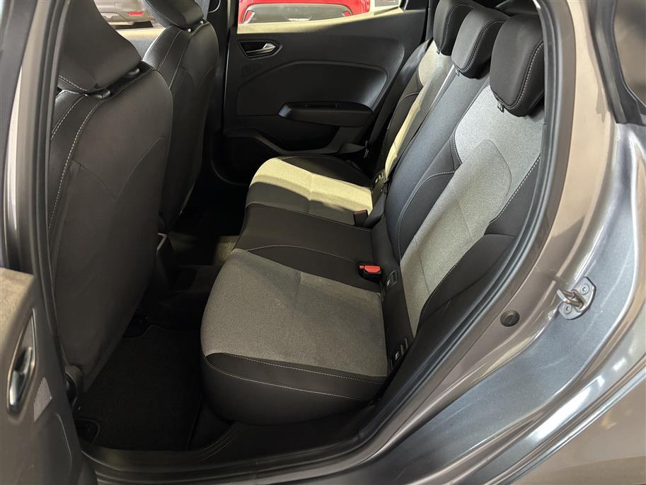 MITSUBISHI COLT 2024