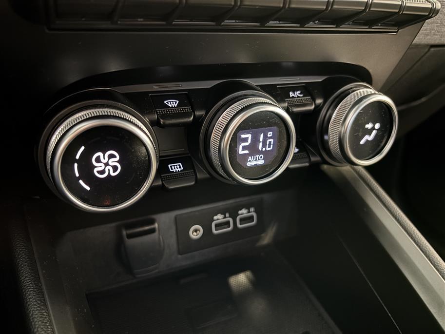MITSUBISHI COLT 2024