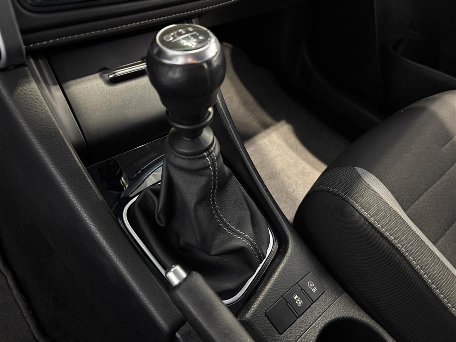 Toyota Auris 2016