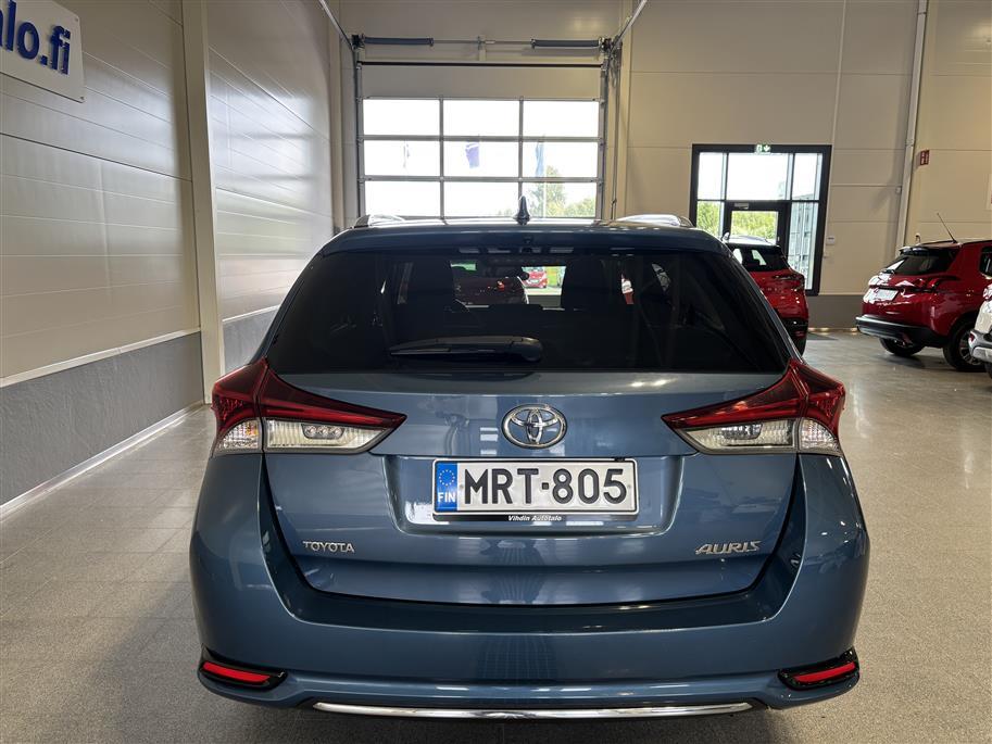 Toyota Auris 2016