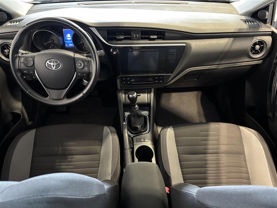 Toyota Auris 2016