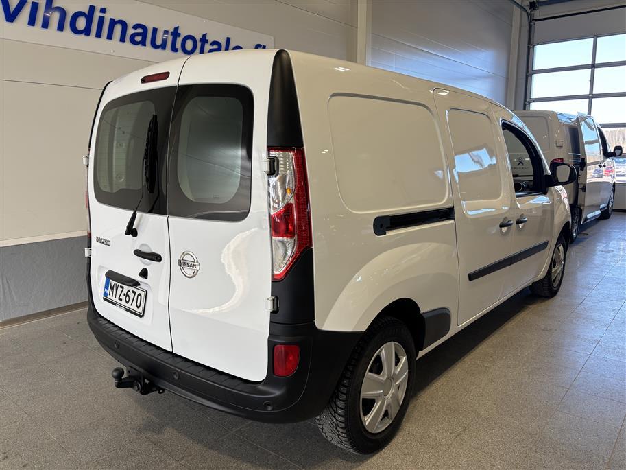 NISSAN NV250 2021