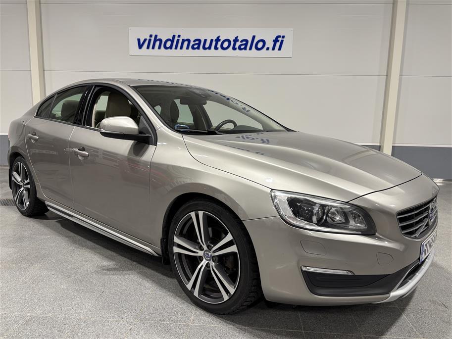 VOLVO S60 2015