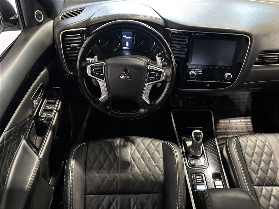 MITSUBISHI Outlander PHEV 2021