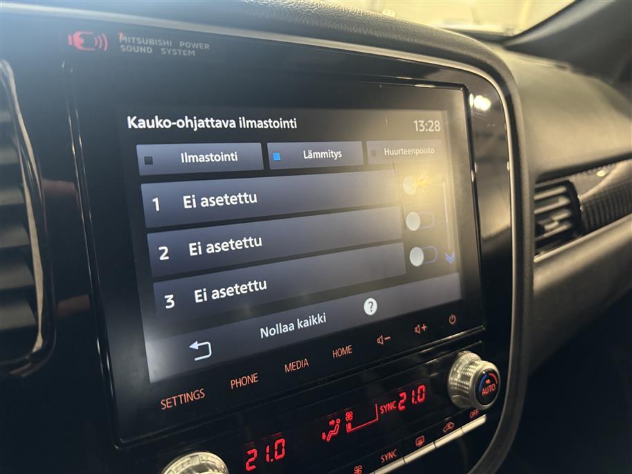 MITSUBISHI Outlander PHEV 2021