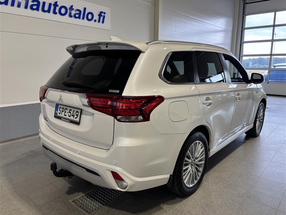 MITSUBISHI Outlander PHEV 2021