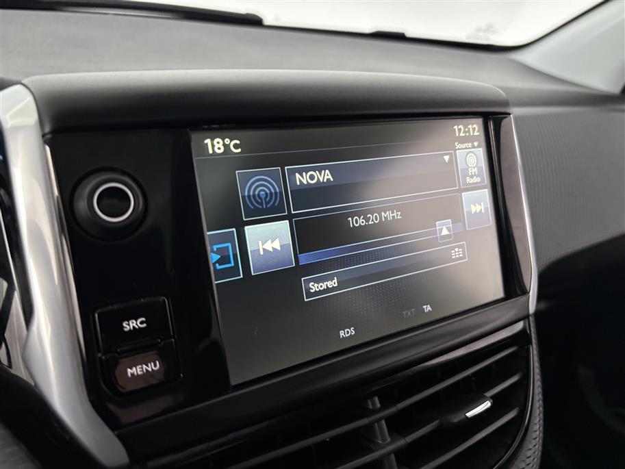PEUGEOT 2008 2015
