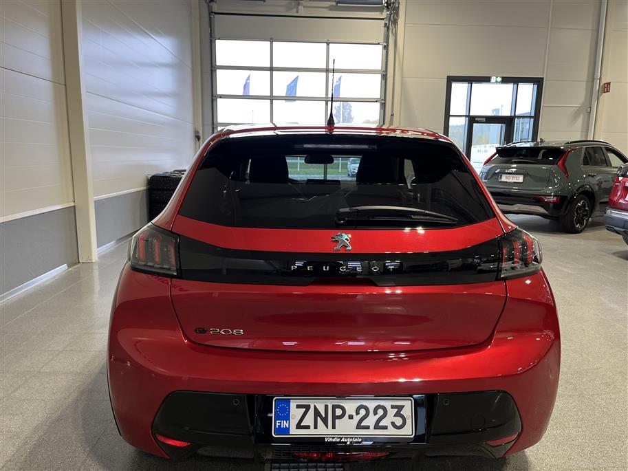 Peugeot e-208 2021
