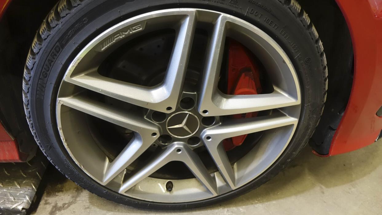 MERCEDES-BENZ A 45 AMG 2015