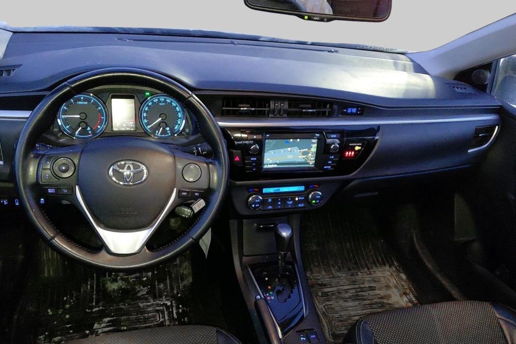 TOYOTA Corolla 2015