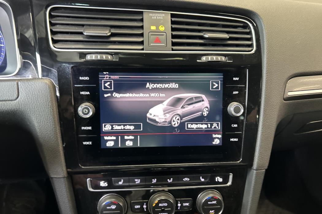 VOLKSWAGEN Golf 2017