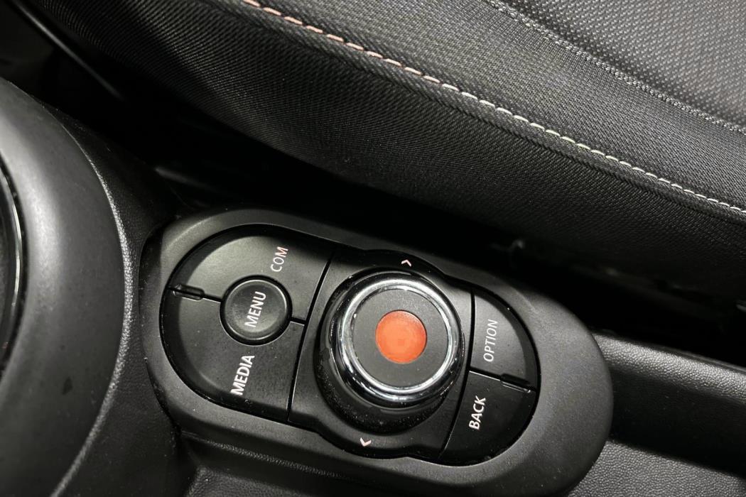 MINI Hatchback 2019