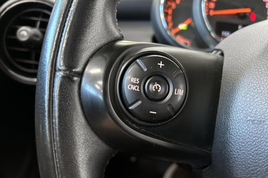 MINI Hatchback 2019