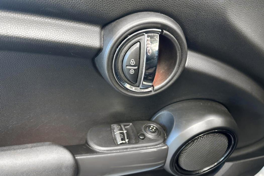 MINI Hatchback 2019