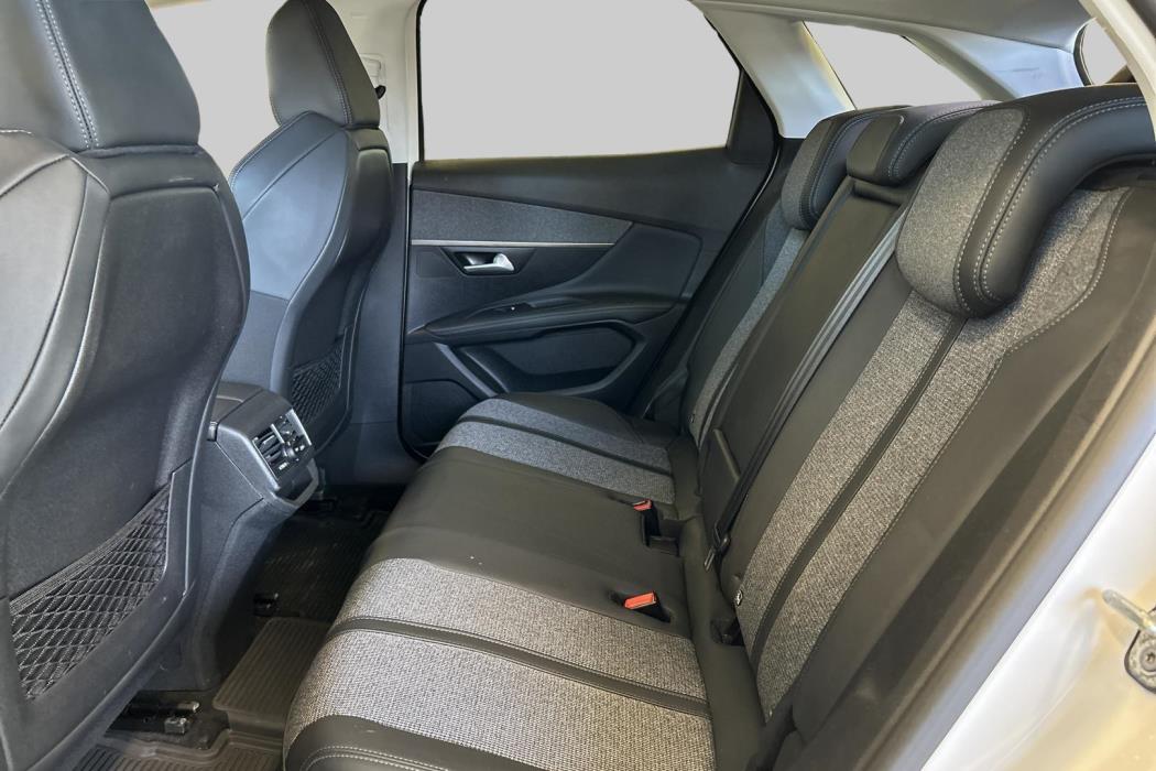 PEUGEOT 3008 2019
