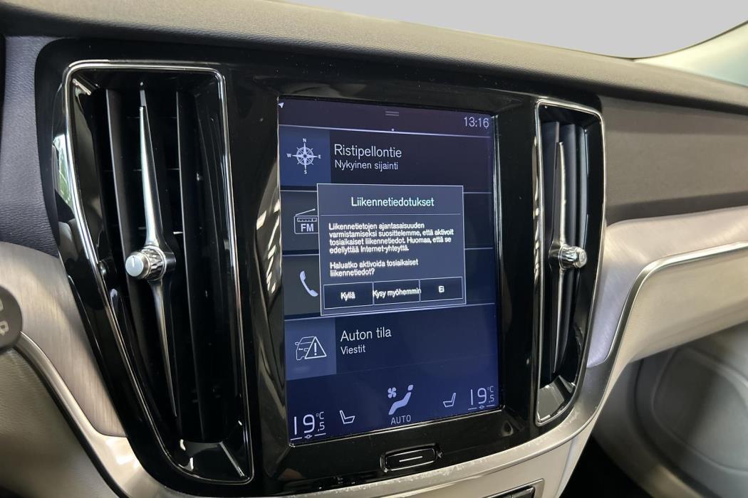 VOLVO V60 2020
