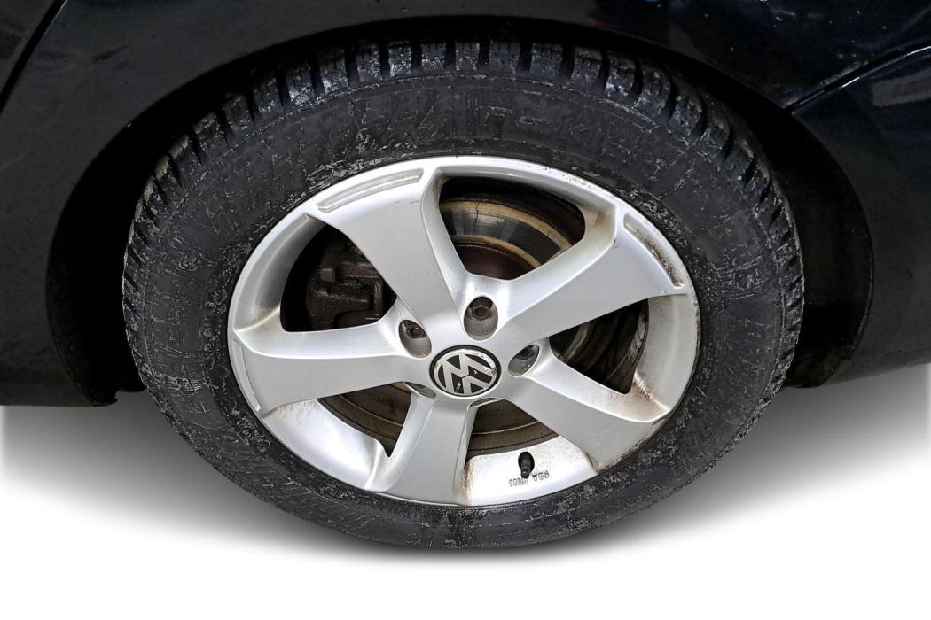 VOLKSWAGEN Golf 2010