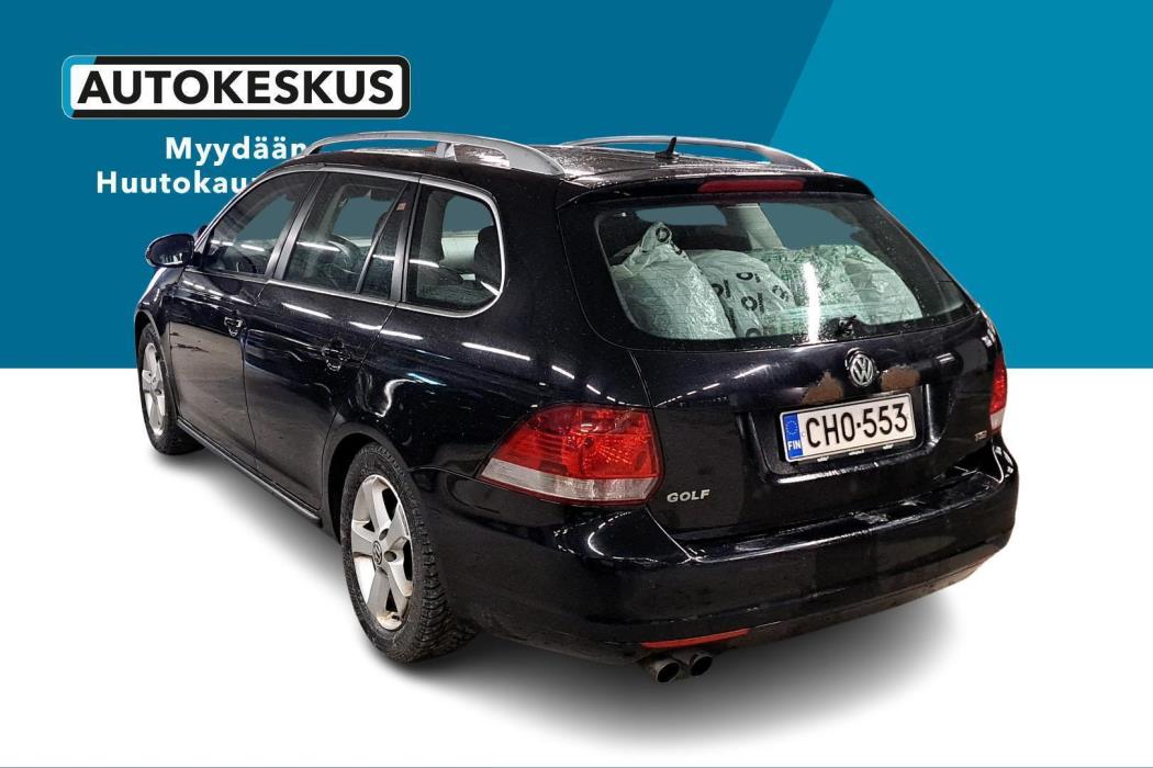 VOLKSWAGEN Golf 2010