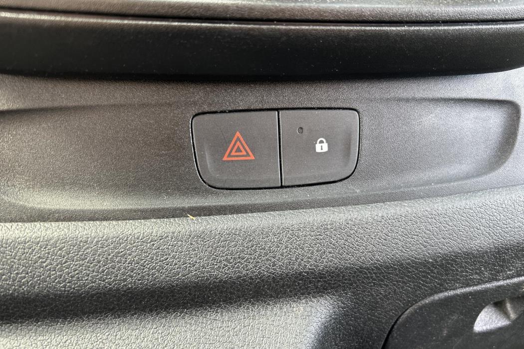 RENAULT Trafic 2015