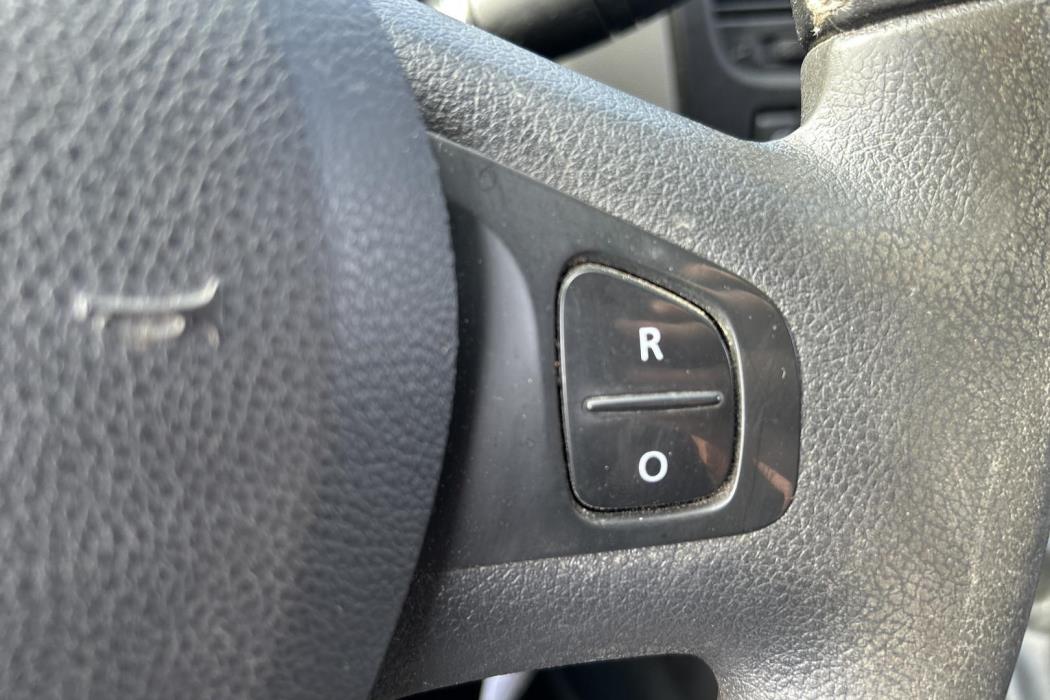 RENAULT Trafic 2015
