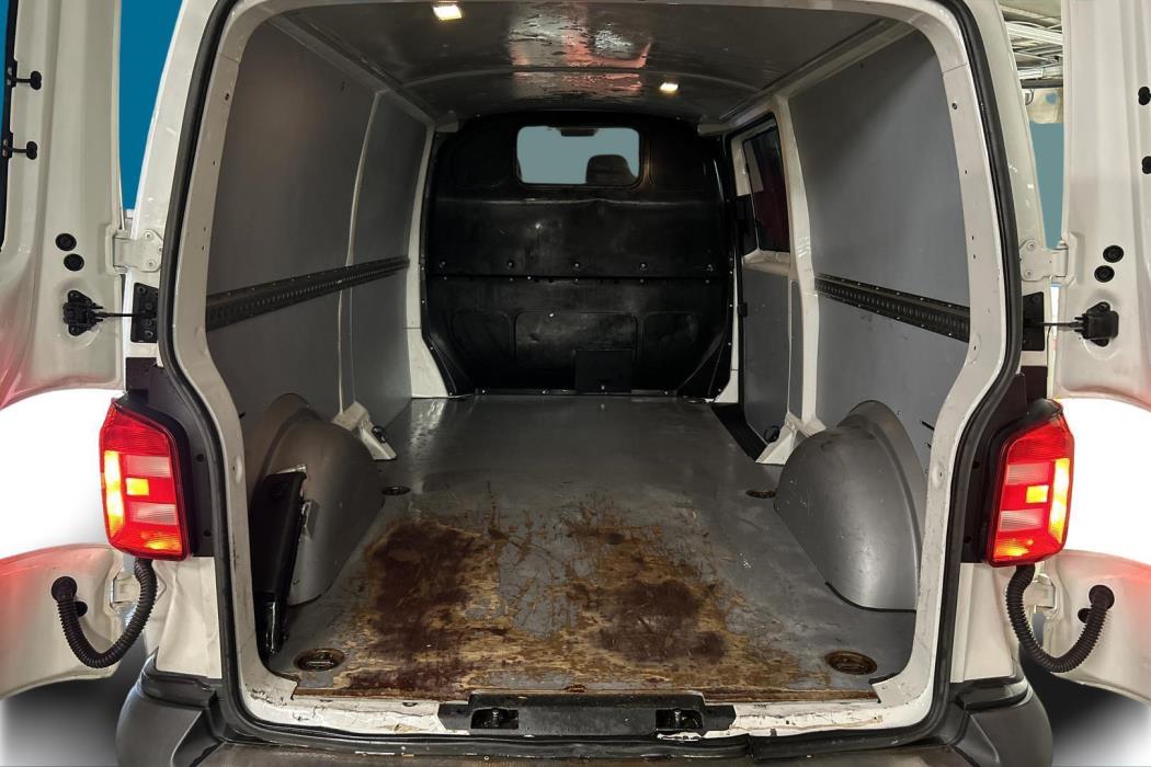 VOLKSWAGEN Transporter 2016