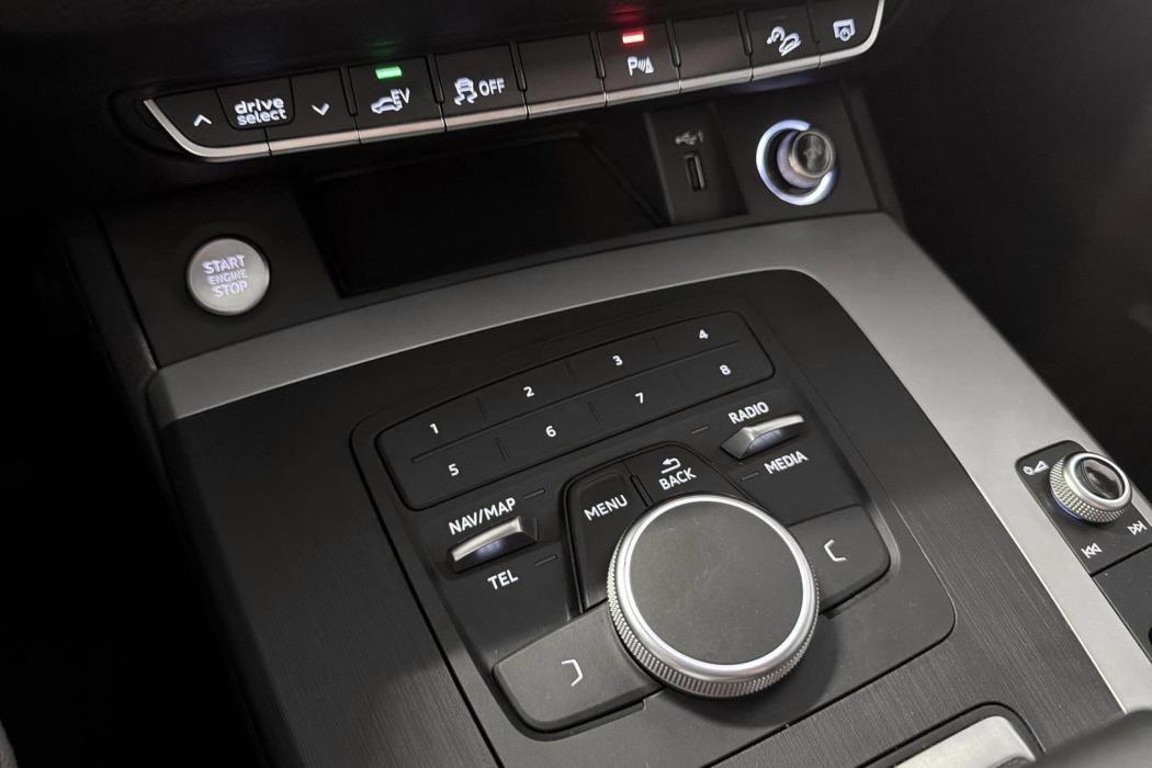 AUDI Q5 2020