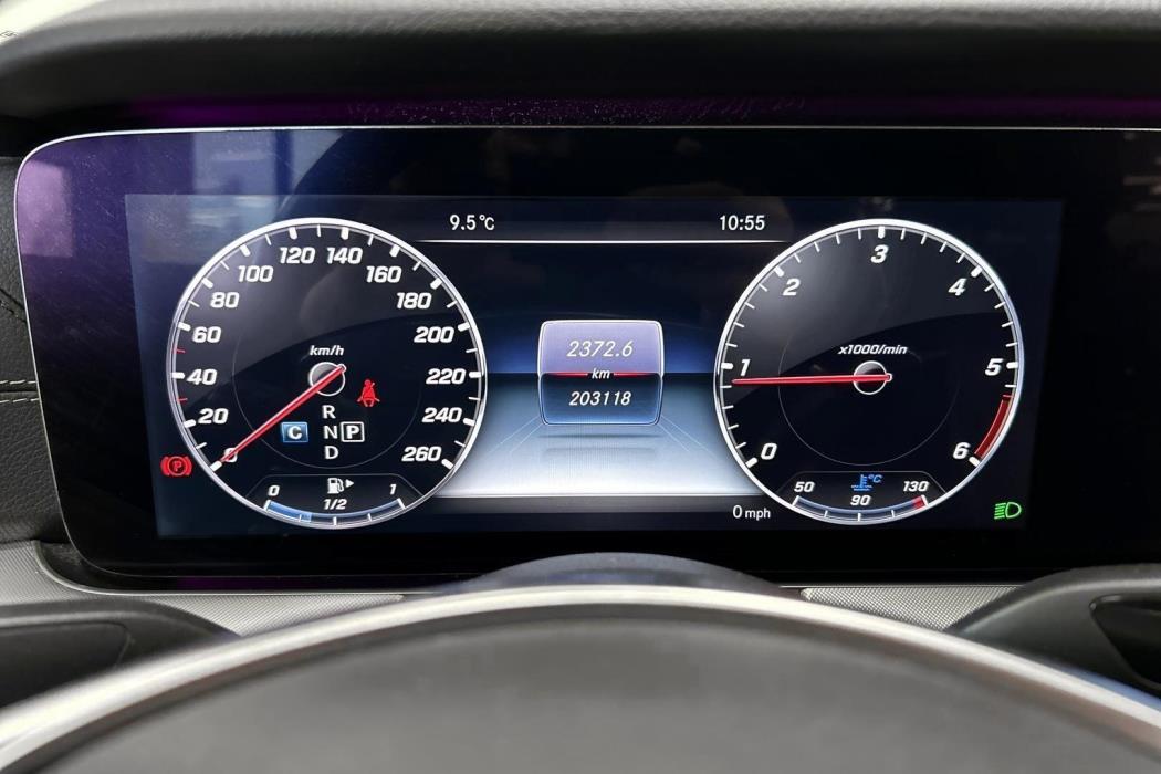 MERCEDES-BENZ E 2018