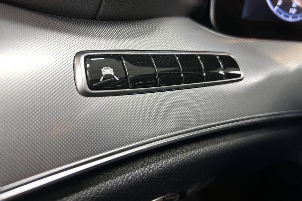 MERCEDES-BENZ E 2018