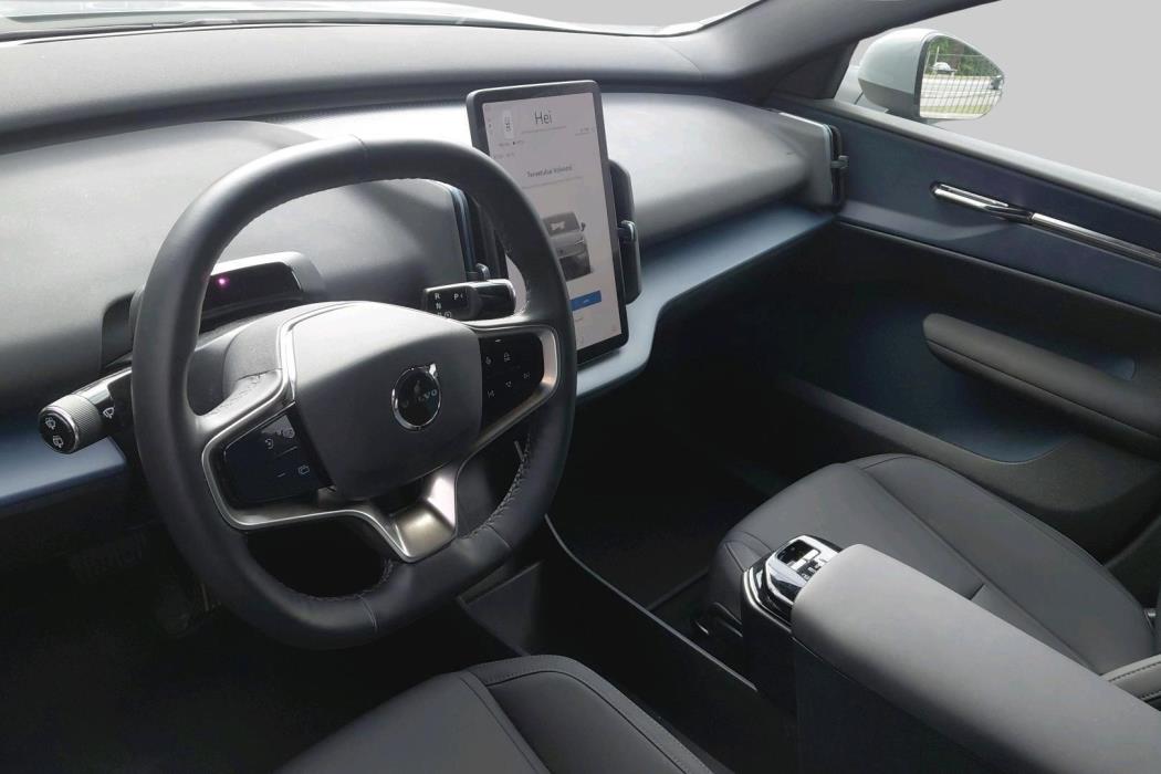 VOLVO EX30 2024