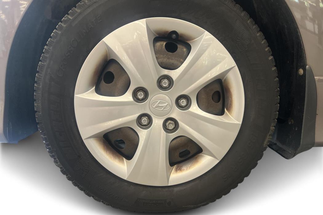 HYUNDAI i30 2011