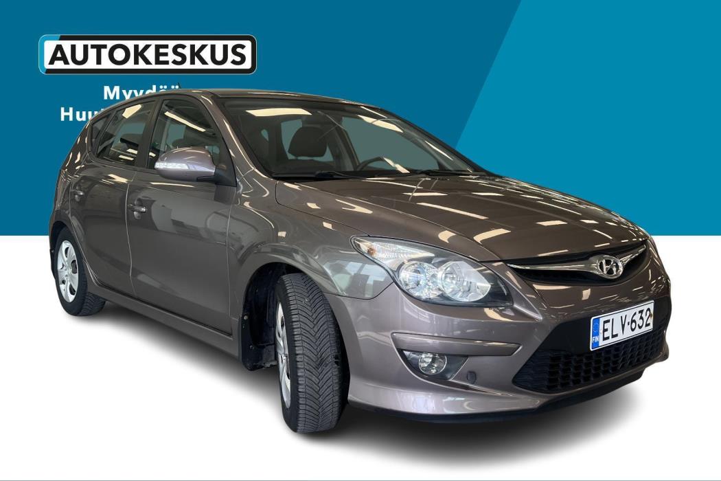 HYUNDAI i30 2011