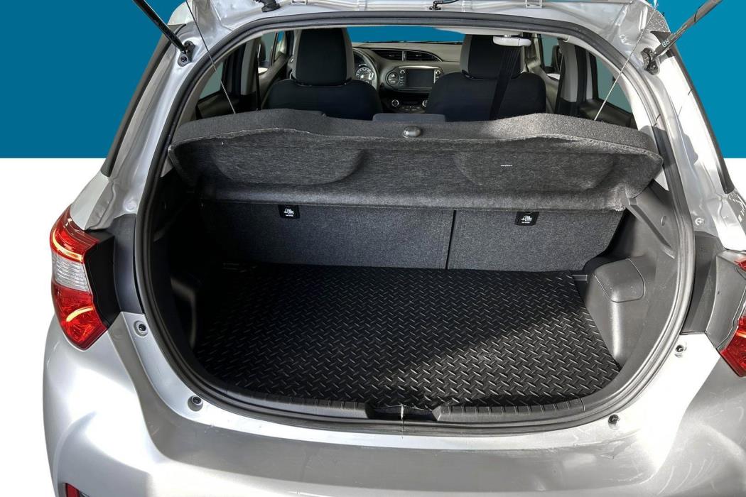 TOYOTA Yaris 2019