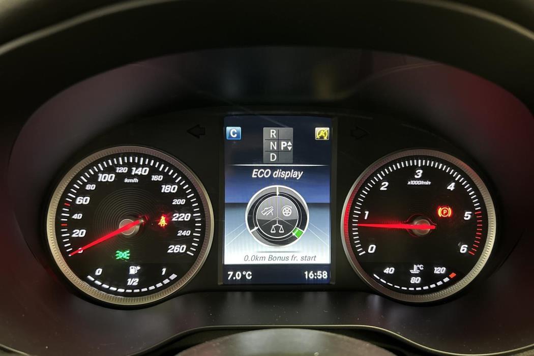 MERCEDES-BENZ C 2016