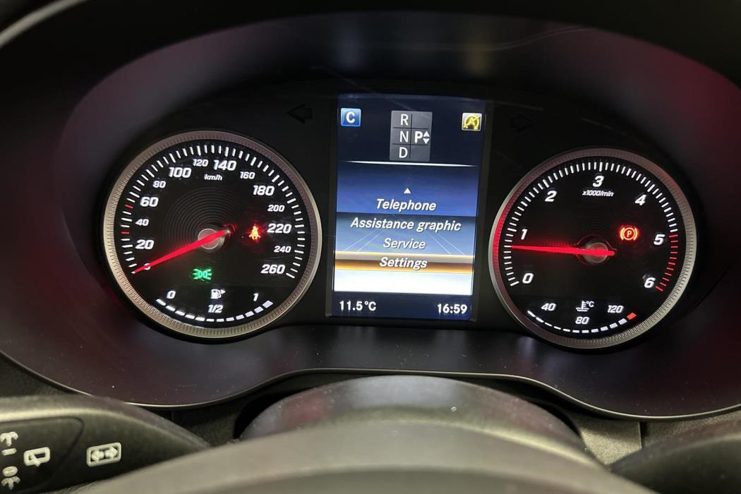 MERCEDES-BENZ C 2016