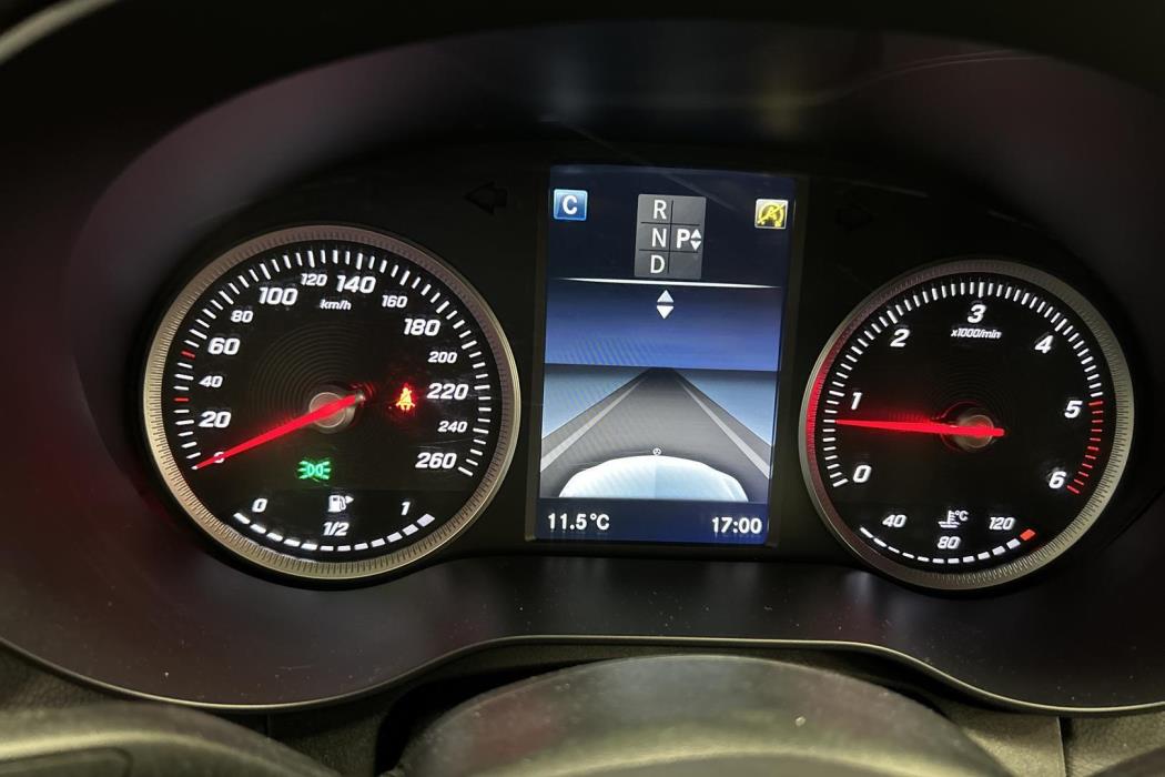 MERCEDES-BENZ C 2016